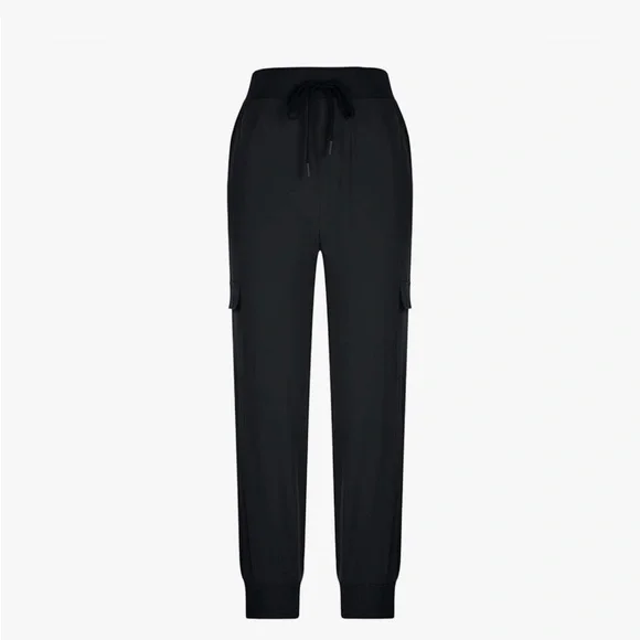 All In Motion Black Women's Cargo Drawstring Quick Dry Joggers Size S NWOT - Picture 1 of 8